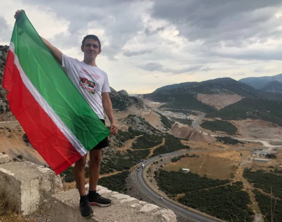 Tatar aktivistten Cumhuriyet’in 100. yıl şerefi ve Tatar diline dikkat çekmek için ultramaraton
